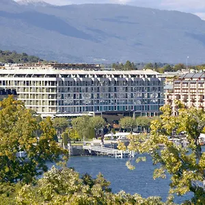 Fairmont Grand Отель