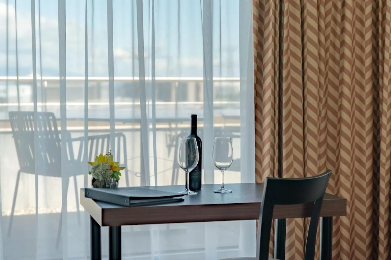 Nash Suites Airport Hotel Le Grand Saconnex