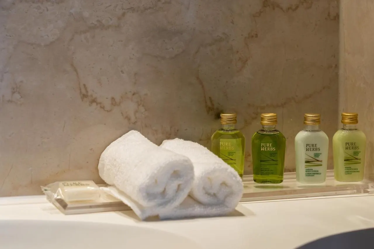 Nash Suites Airport Hotel Le Grand Saconnex 4*,  Ελβετία
