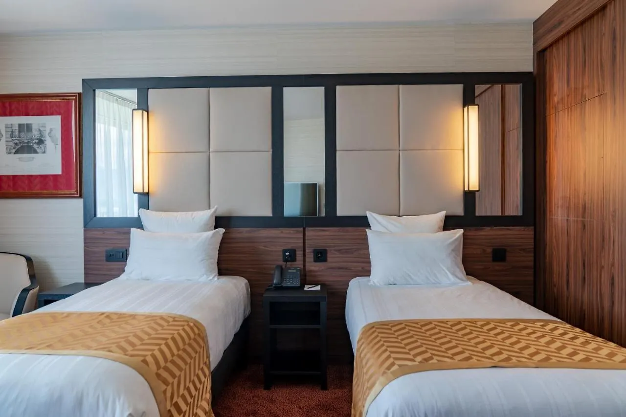 Nash Suites Airport Hotel Le Grand Saconnex Ελβετία