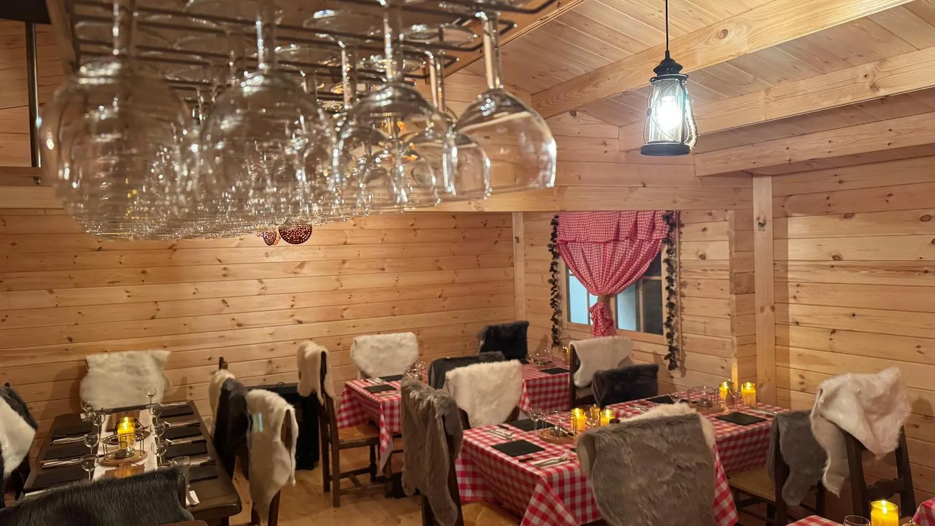 Nash Suites Airport Hotel Le Grand Saconnex 4*,  Schweiz