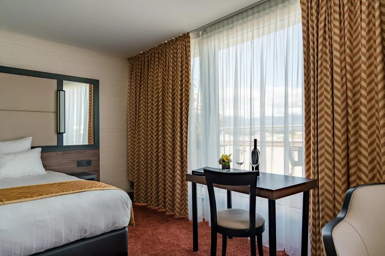 Nash Suites Airport Hotel Le Grand Saconnex